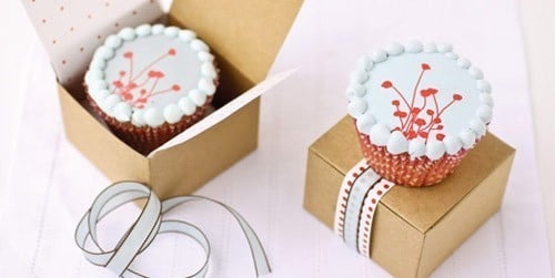 edible-frosting-sheets-from-ticings