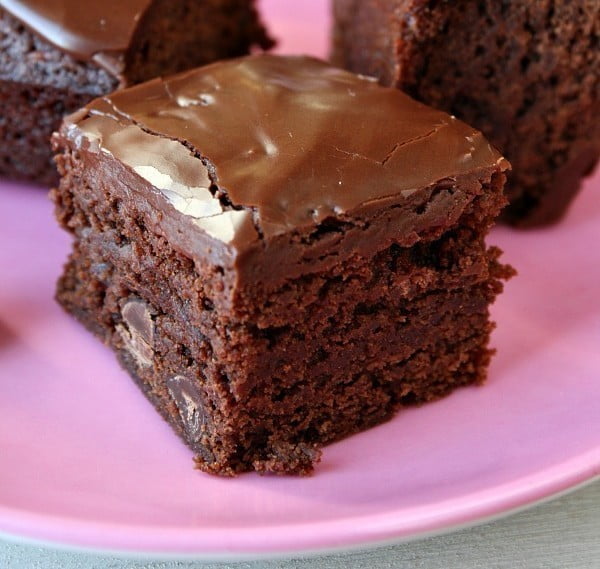 Chocolate-Fudge-Glazed-Brownies